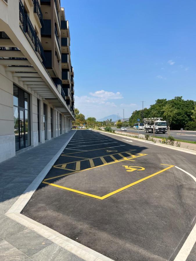 Green Hills By Rent A Car Mi 波德戈里察 外观 照片